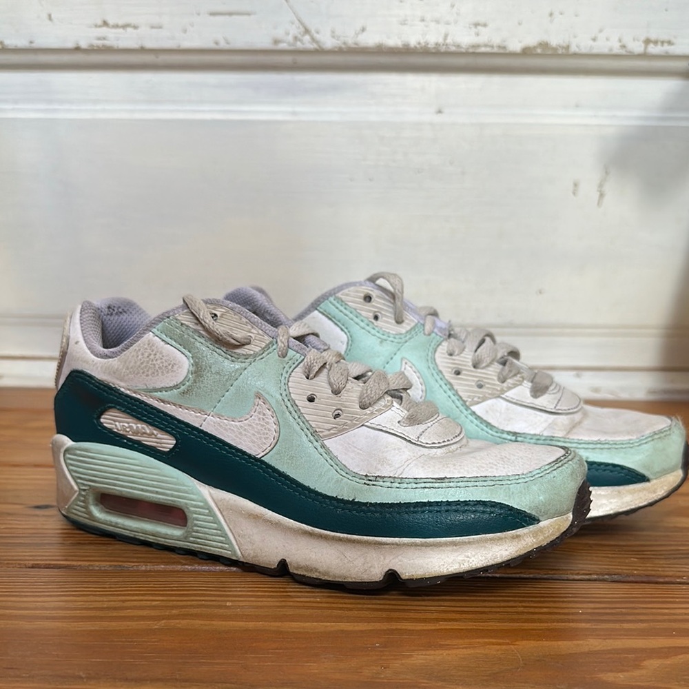 Nike Air Max 90 Kids Girls Boys Unisex Green White Pink Size 3.5 Youth Shoes